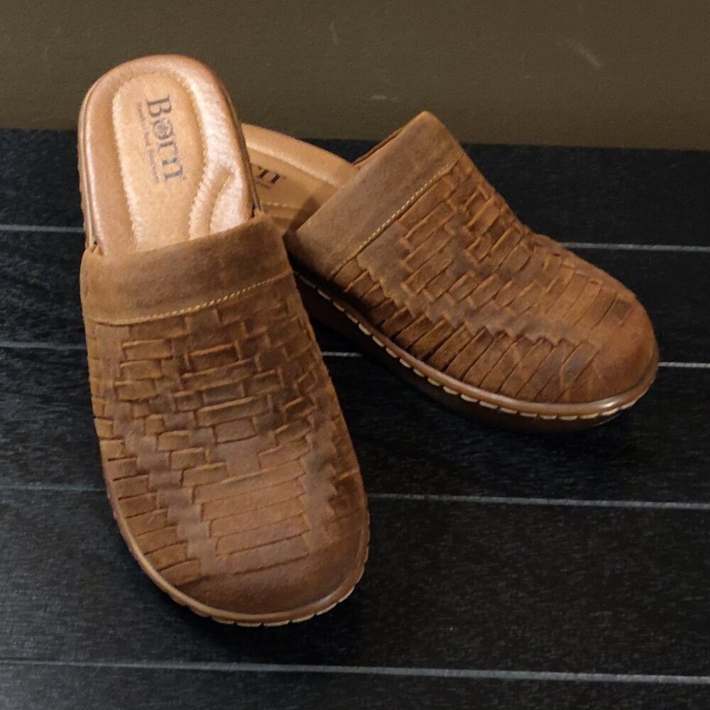 Born Yucatan Distressed Weave Leather Clogs Women's Size US 7
